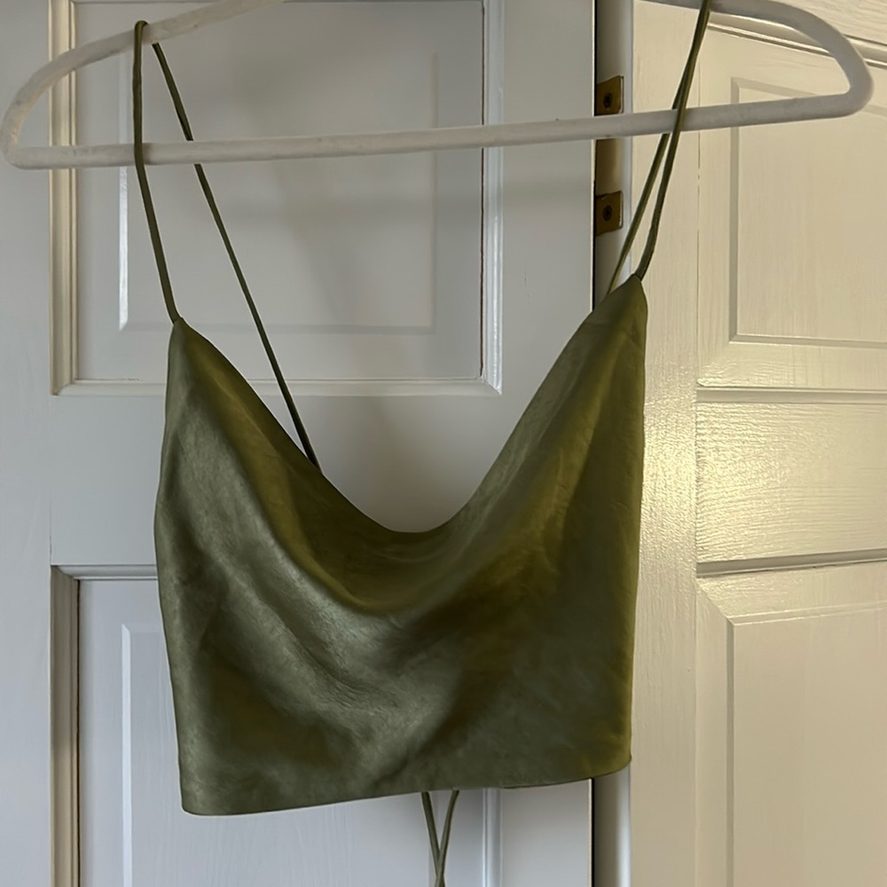 Open back top